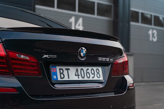 BMW 525d 11 of 30