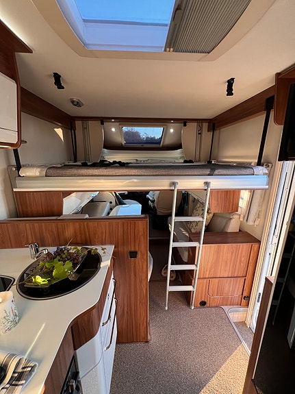 Pilote P716 Essential, Ledig i høstferien, langtur til Europa? Klasse B, kjæledyr, senkeseng, steikeovn, A/C bodel, helårs camping 16 of 30