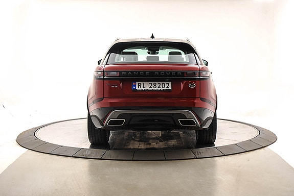 Land Rover Range Rover Velar 4 of 30