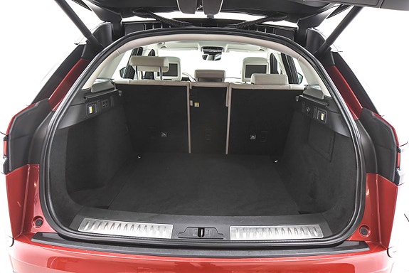 Land Rover Range Rover Velar 10 of 30