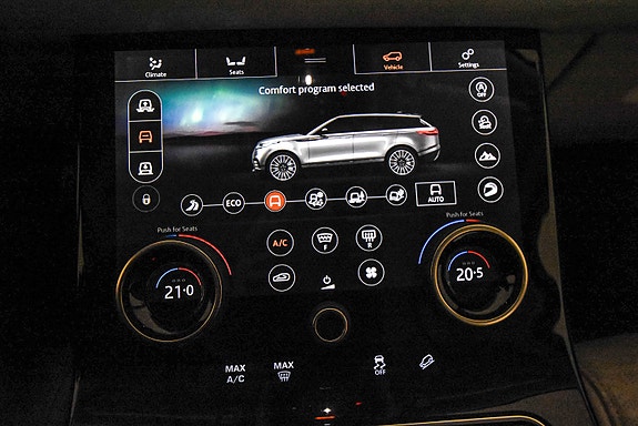 Land Rover Range Rover Velar 19 of 30
