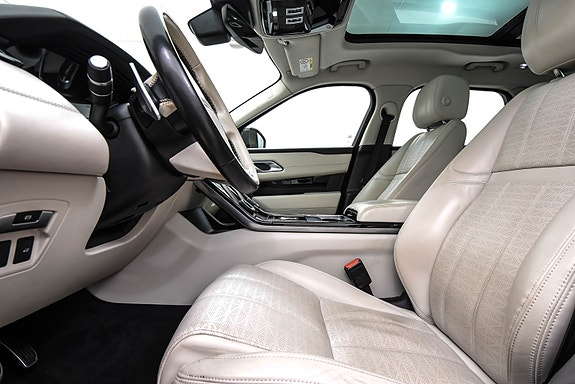 Land Rover Range Rover Velar 11 of 30