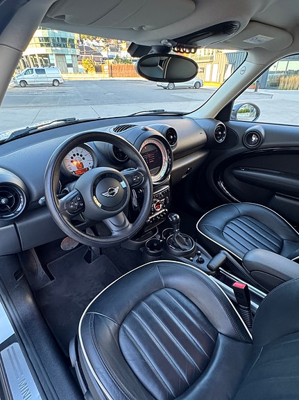 MINI Countryman-Serie 11 of 23