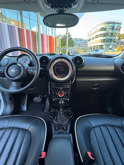 MINI Countryman-Serie 12 of 23