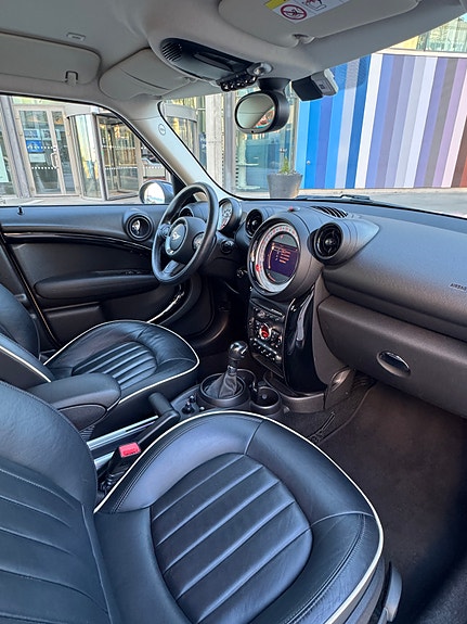 MINI Countryman-Serie 14 of 23