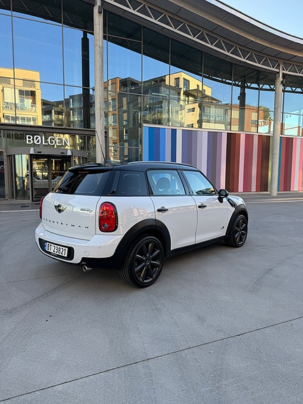 MINI Countryman-Serie 4 of 5