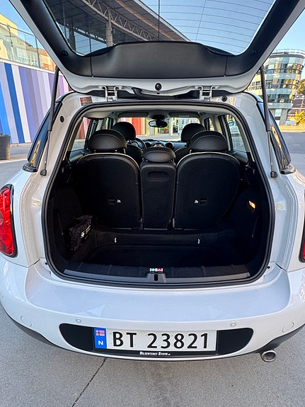 MINI Countryman-Serie 20 of 23