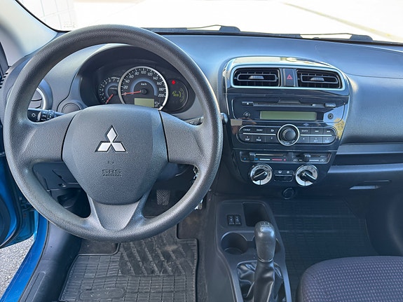 Mitsubishi Space Star 17 of 30