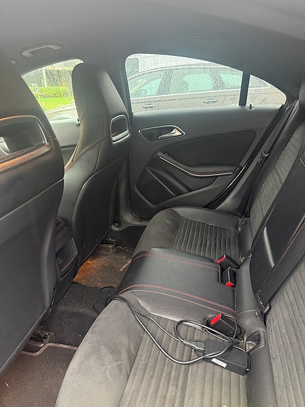 Mercedes-Benz CLA-Klasse 8 of 8