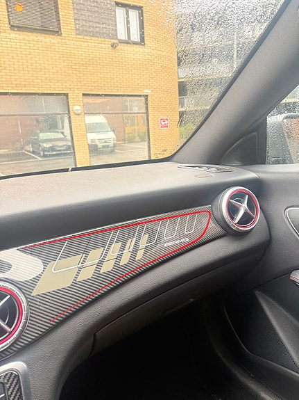 Mercedes-Benz CLA-Klasse 7 of 8