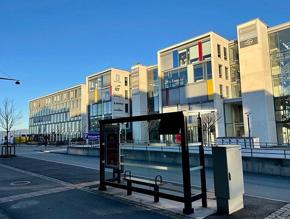 Vi holder til i Havnegata på Pirsenteret i lyse fine lokaler