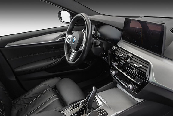 BMW 545e 25 of 30