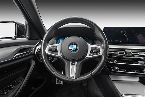 BMW 545e 21 of 30