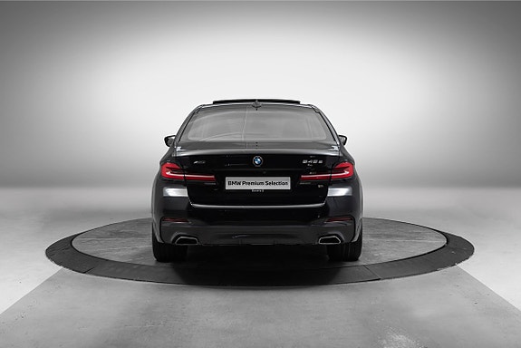BMW 545e 4 of 30