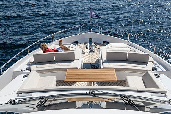 Sunseeker 76 Yacht 7 of 20