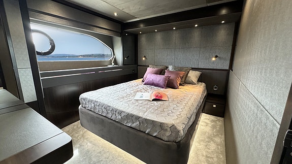 Sunseeker 76 Yacht 20 of 20