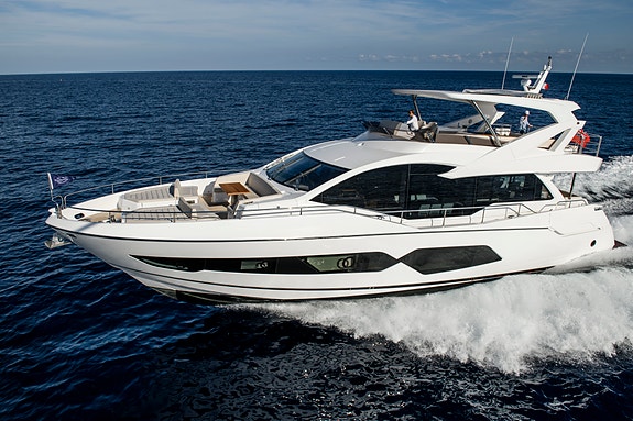 Sunseeker 76 Yacht 2 of 20