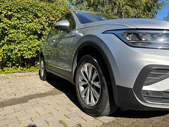 Volkswagen Tiguan 4 of 5