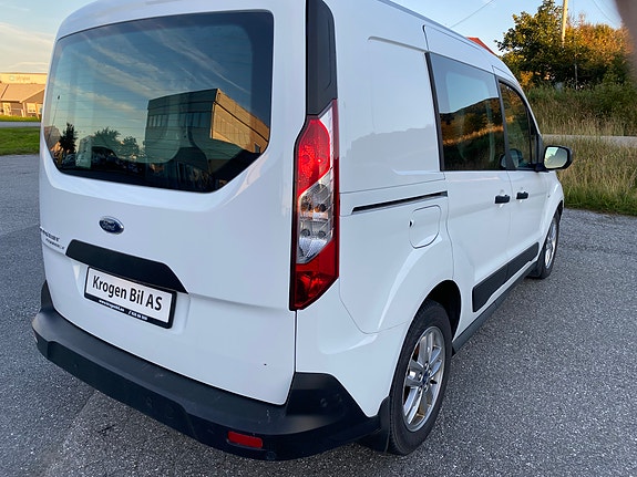 Ford Transit Connect 6 of 19