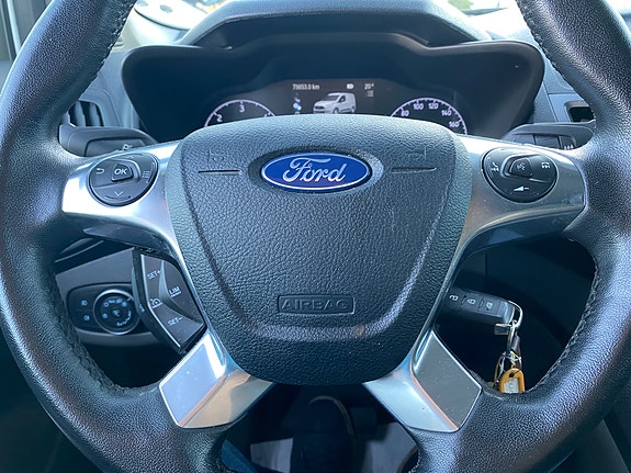 Ford Transit Connect 16 of 19