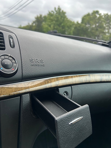 Mercedes-Benz E-Klasse 25 of 26