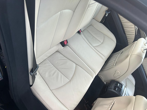 Mercedes-Benz E-Klasse 5 of 26