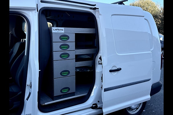 Volkswagen Caddy Maxi 5 of 19