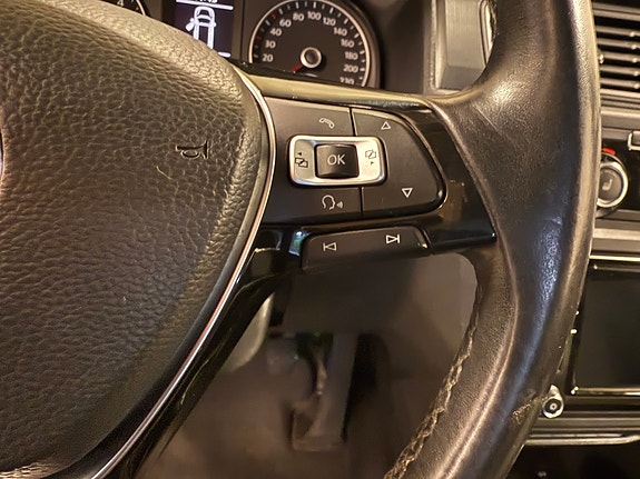 Volkswagen Caddy Maxi 17 of 19
