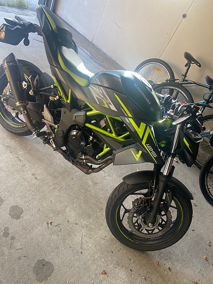 Kawasaki Z 125 3 of 5