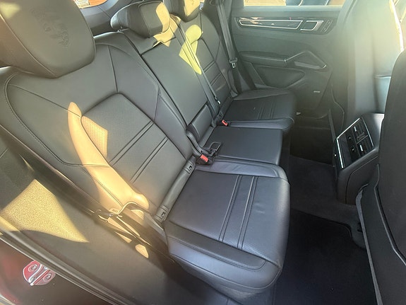 Porsche Cayenne Coupe 18 of 22