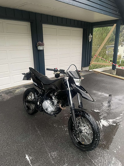 Yamaha WR 125 X 3 of 14