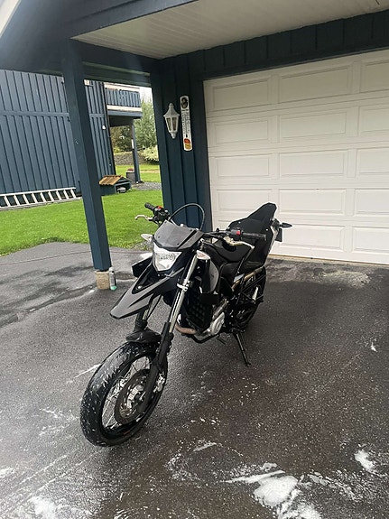 Yamaha WR 125 X 5 of 14