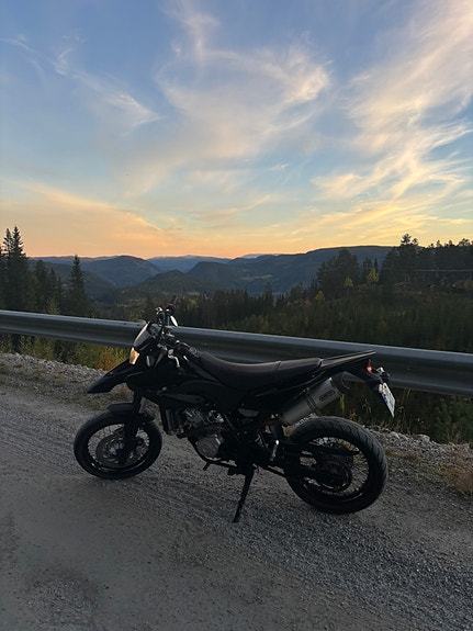 Yamaha WR 125 X 2 of 14