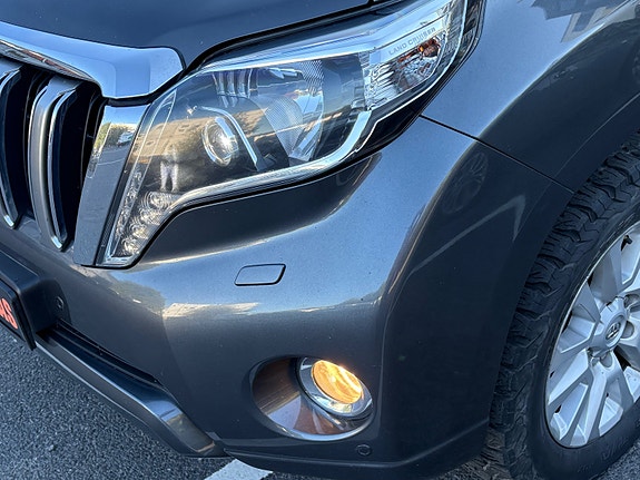 Toyota Land Cruiser 17 of 30