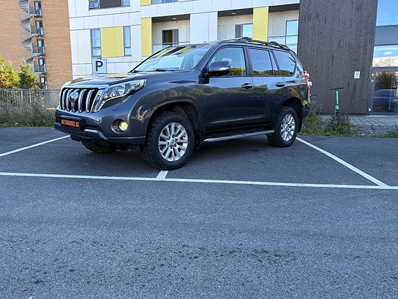 Toyota Land Cruiser 5 of 30