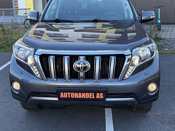 Toyota Land Cruiser 7 of 30