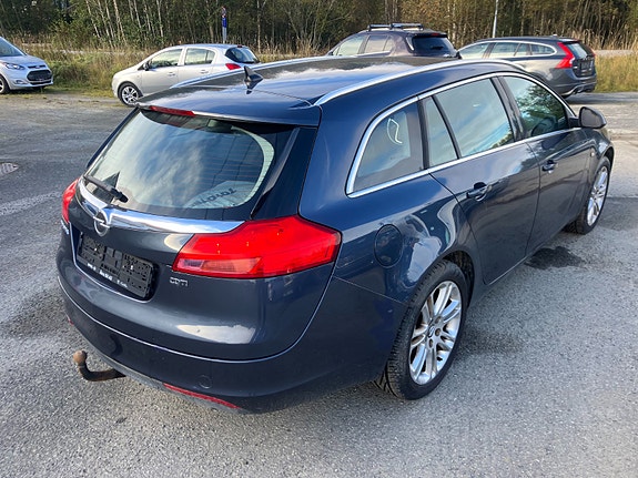 Opel Insignia 3 of 5