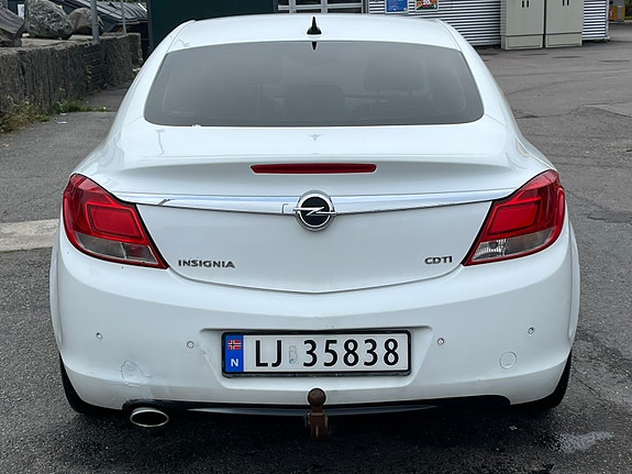 Opel Insignia 3 of 16