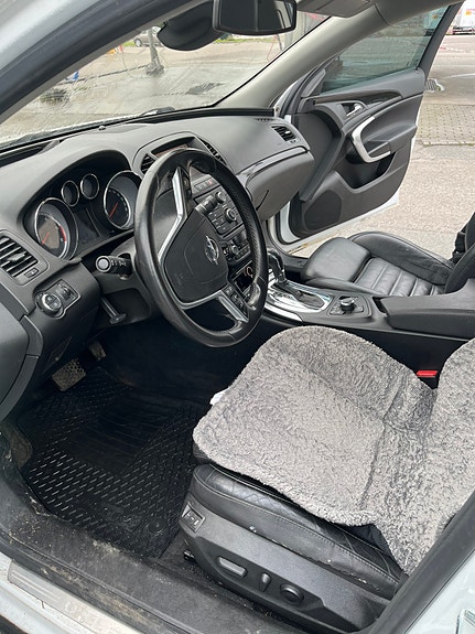 Opel Insignia 8 of 16