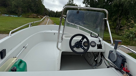 Yamarin 4300 med  Yamaha 4t 50hk 3 of 9