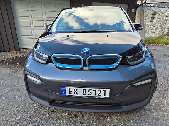 BMW i3 2 of 19