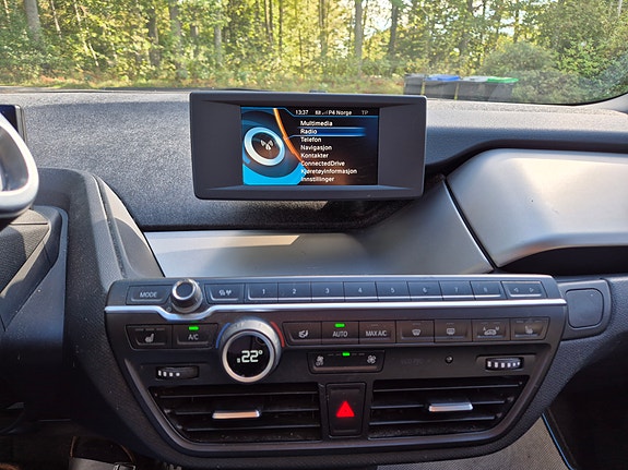 BMW i3 9 of 19