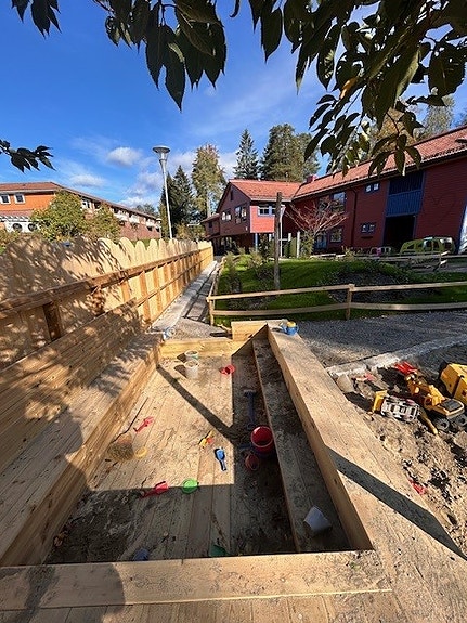 En av flere spiseplasser ute