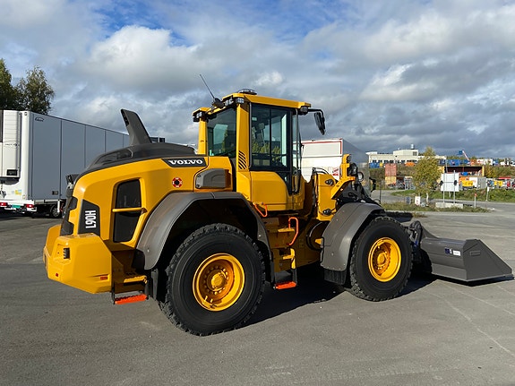 Volvo L 90H2 UBRUKT 11 of 17
