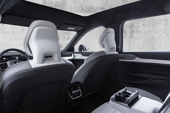 Volvo EX90 27 of 30