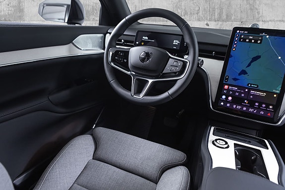 Volvo EX90 30 of 30