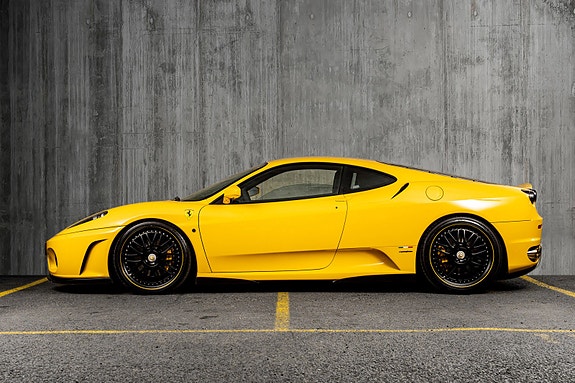 Ferrari 430 2 of 5