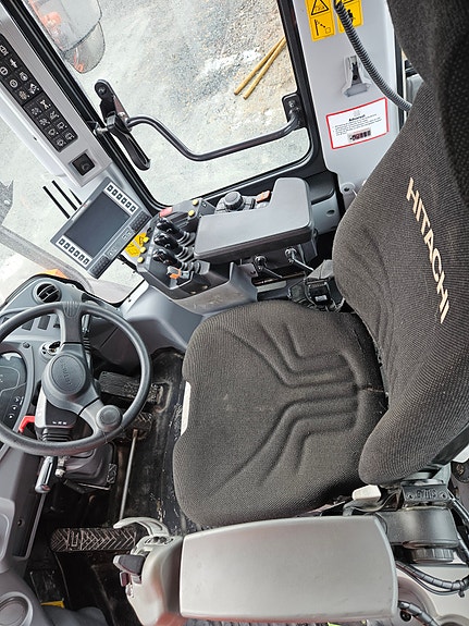 Hitachi ZW 180-7        2 sett dekk. Vekt med skriver 11 of 30