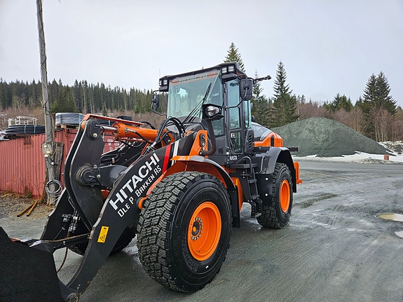 Hitachi ZW 180-7        2 sett dekk. Vekt med skriver 2 of 30