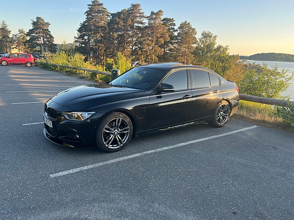 BMW 330e 5 of 18